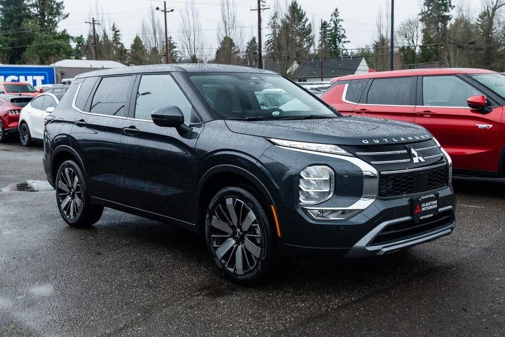 2026 MITSUBISHI Outlander