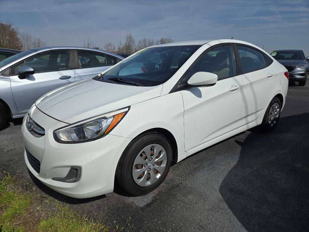 2017 HYUNDAI Accent