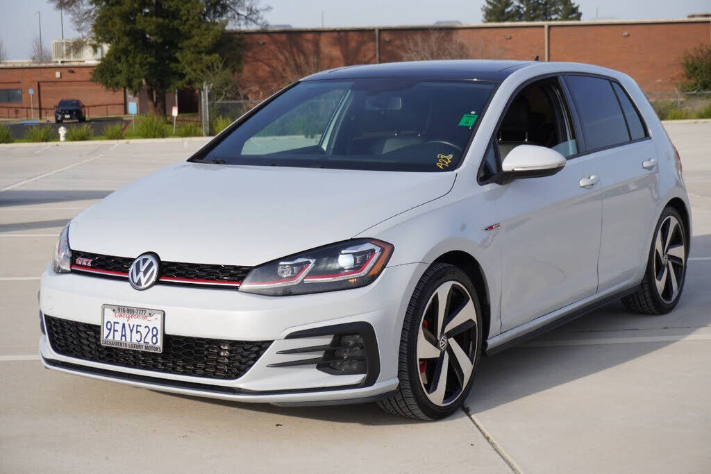 2019 VOLKSWAGEN Golf GTI