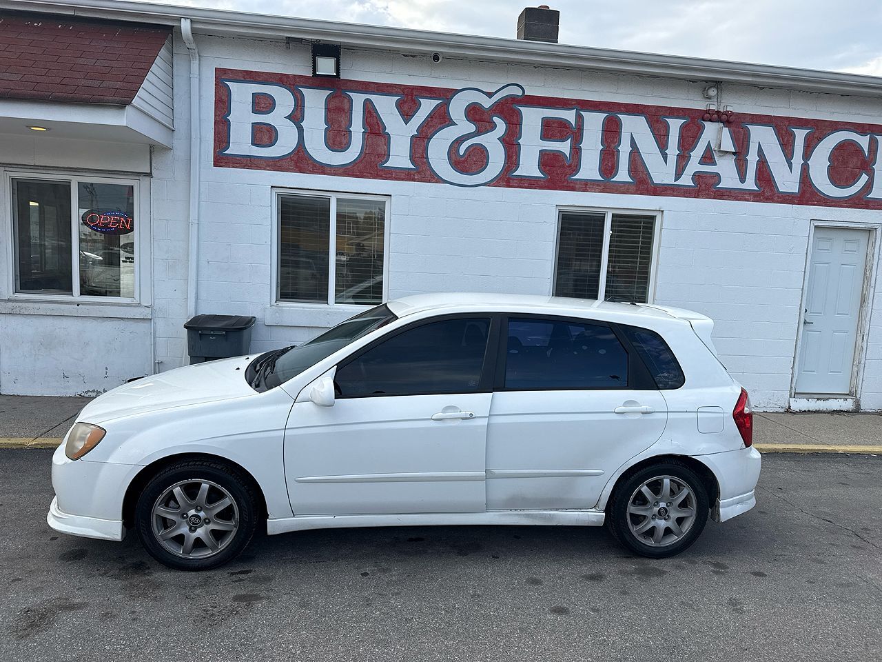 2005 KIA Spectra LD