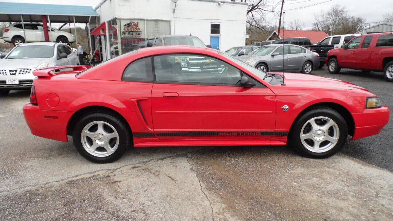 2004 FORD Mustang
