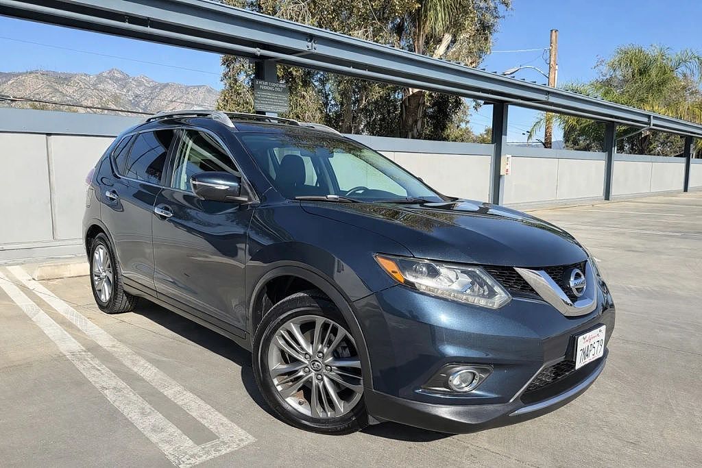 2015 NISSAN Rogue