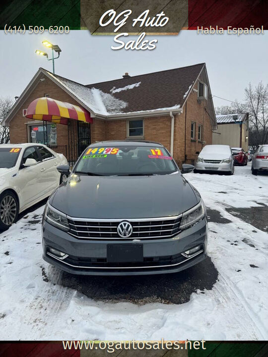 2017 VOLKSWAGEN Passat