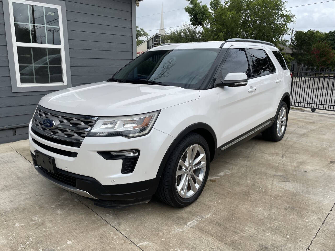 2018 FORD Explorer