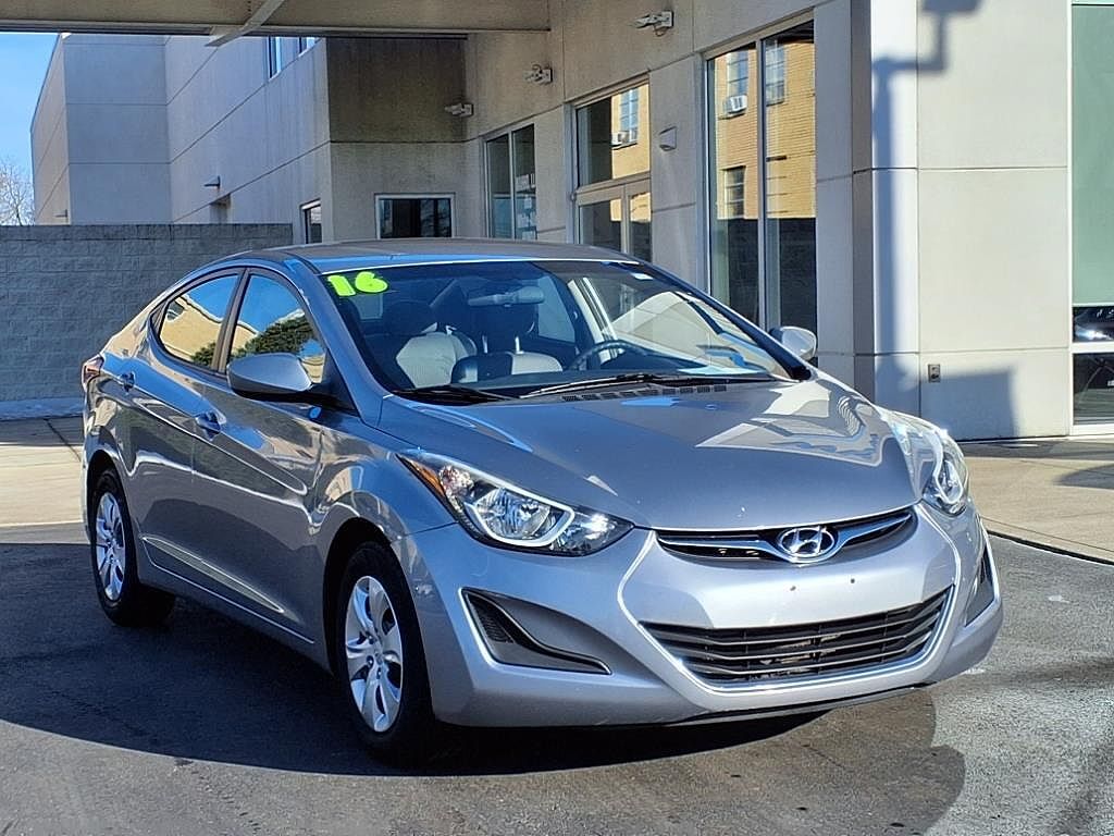 2016 HYUNDAI Elantra