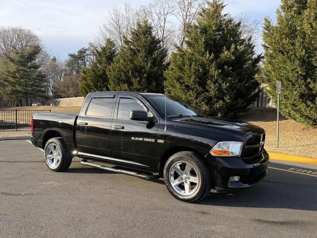 2012 DODGE Ram