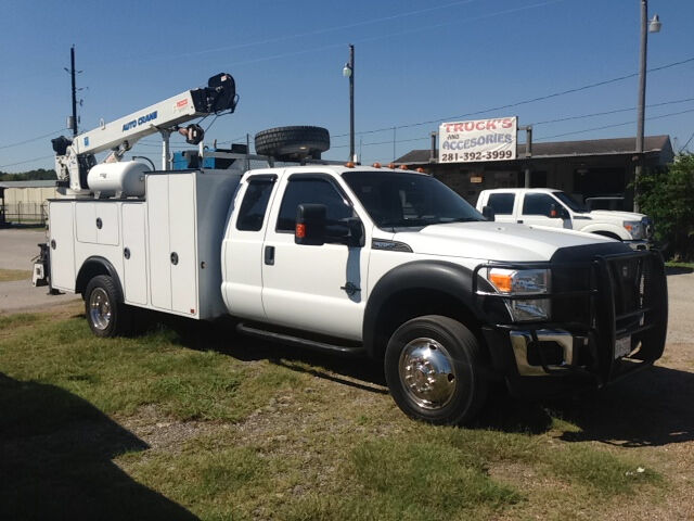 2011 FORD F-550