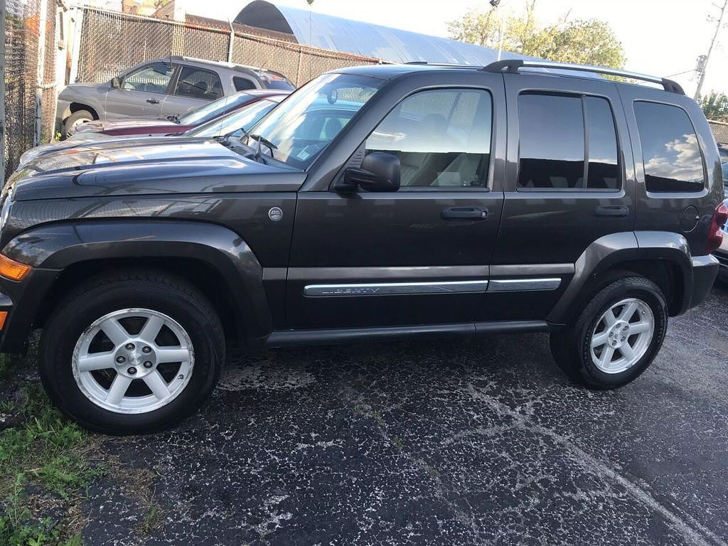 2005 JEEP Liberty