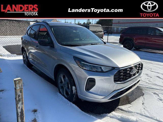 2024 FORD Escape