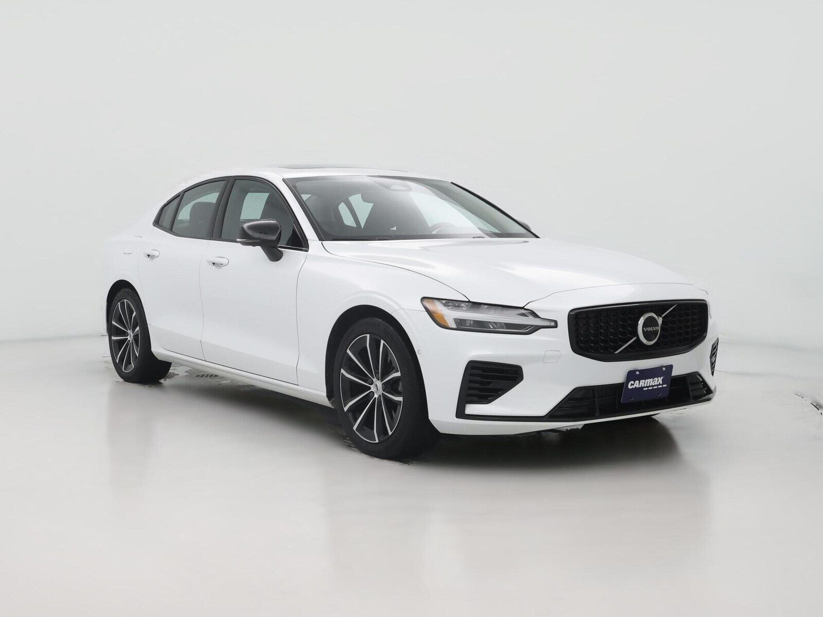 2023 VOLVO S60