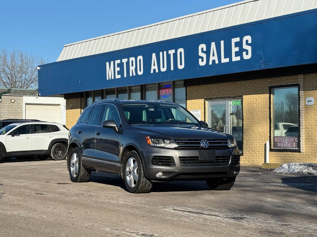 2013 VOLKSWAGEN Touareg