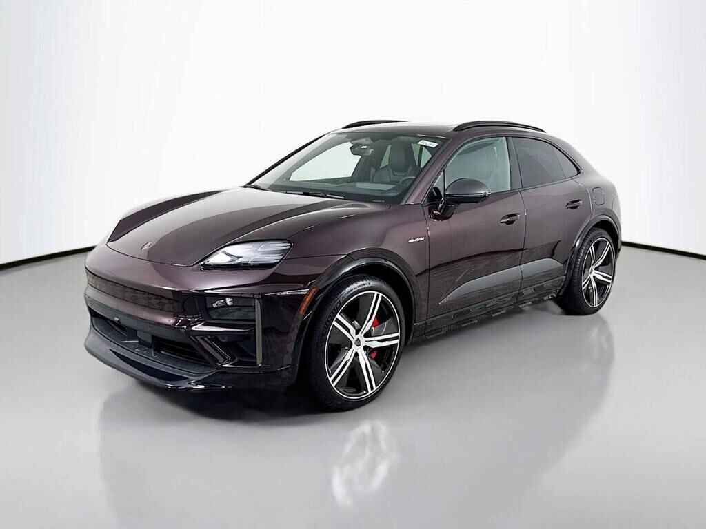 2024 PORSCHE Macan