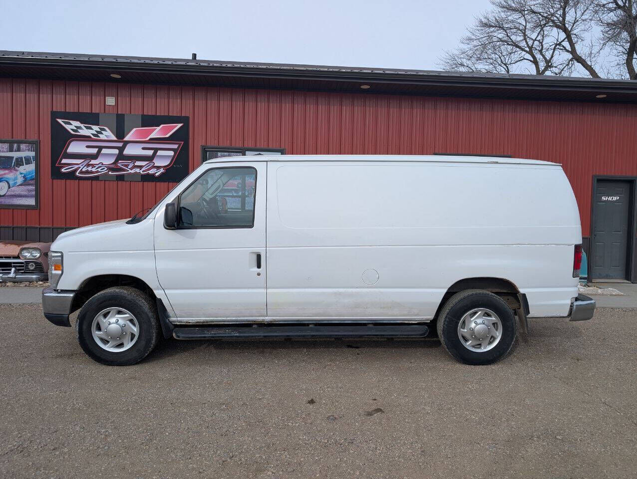 2010 FORD E-250