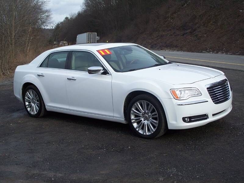 2011 CHRYSLER 300C
