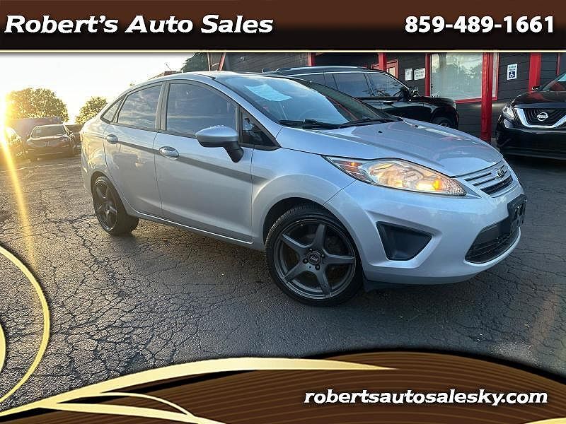2012 FORD Fiesta