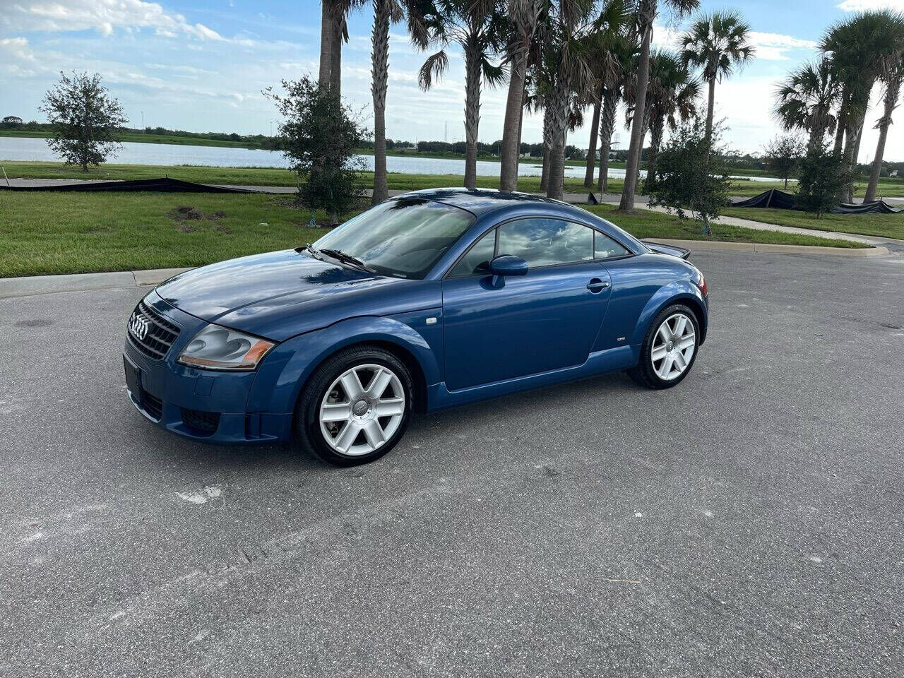 2004 Audi TT