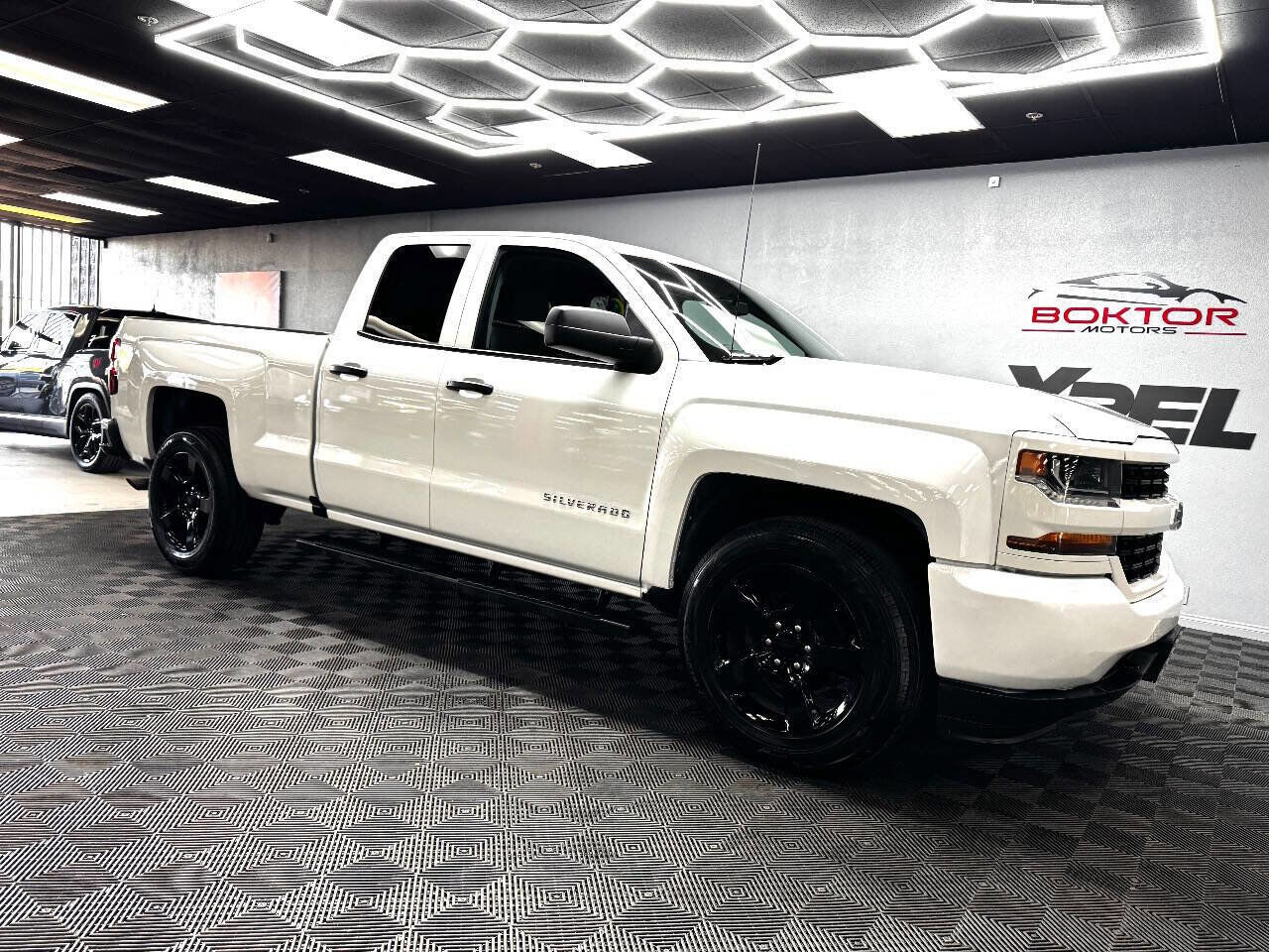 2017 CHEVROLET Silverado