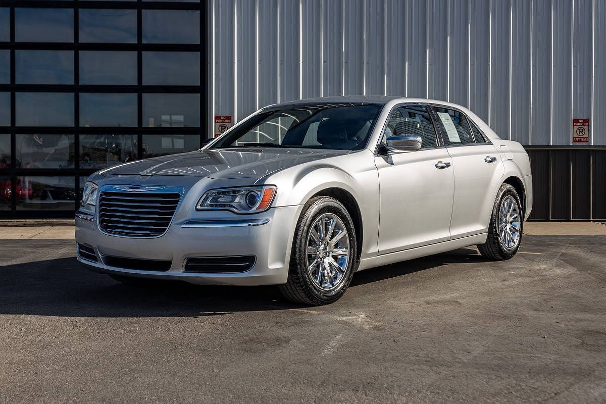 2012 CHRYSLER 300