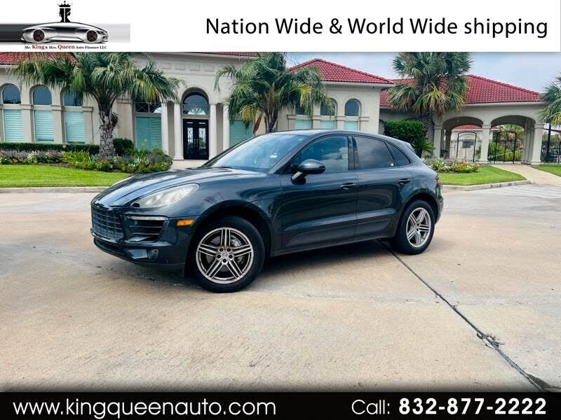 2017 PORSCHE Macan