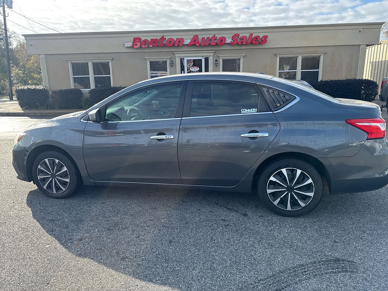 2017 NISSAN Sentra