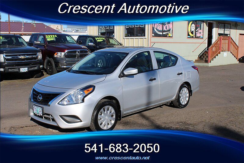 2019 NISSAN Versa