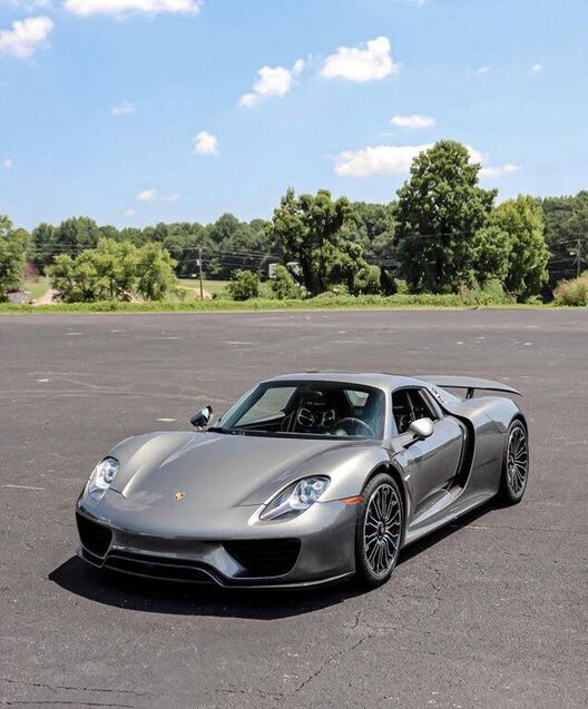 Porsche 918