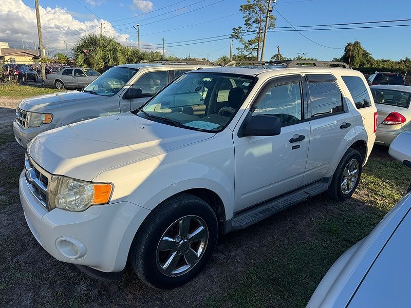 2009 FORD Escape