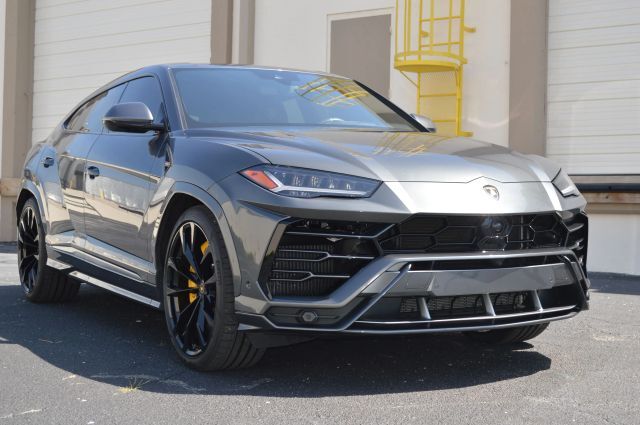 2020 LAMBORGHINI URUS