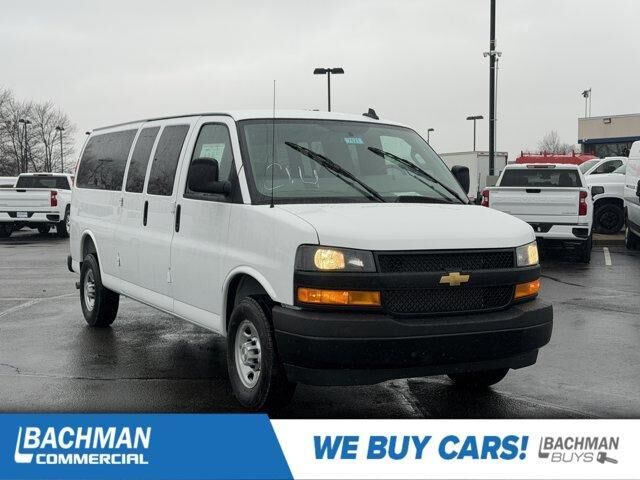 2025 CHEVROLET Express