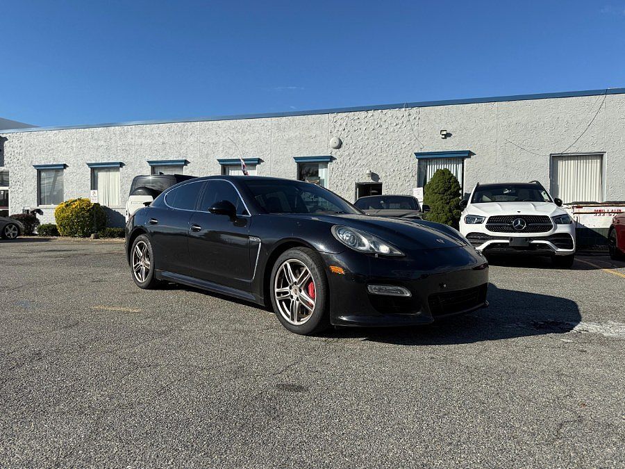 2013 PORSCHE Panamera