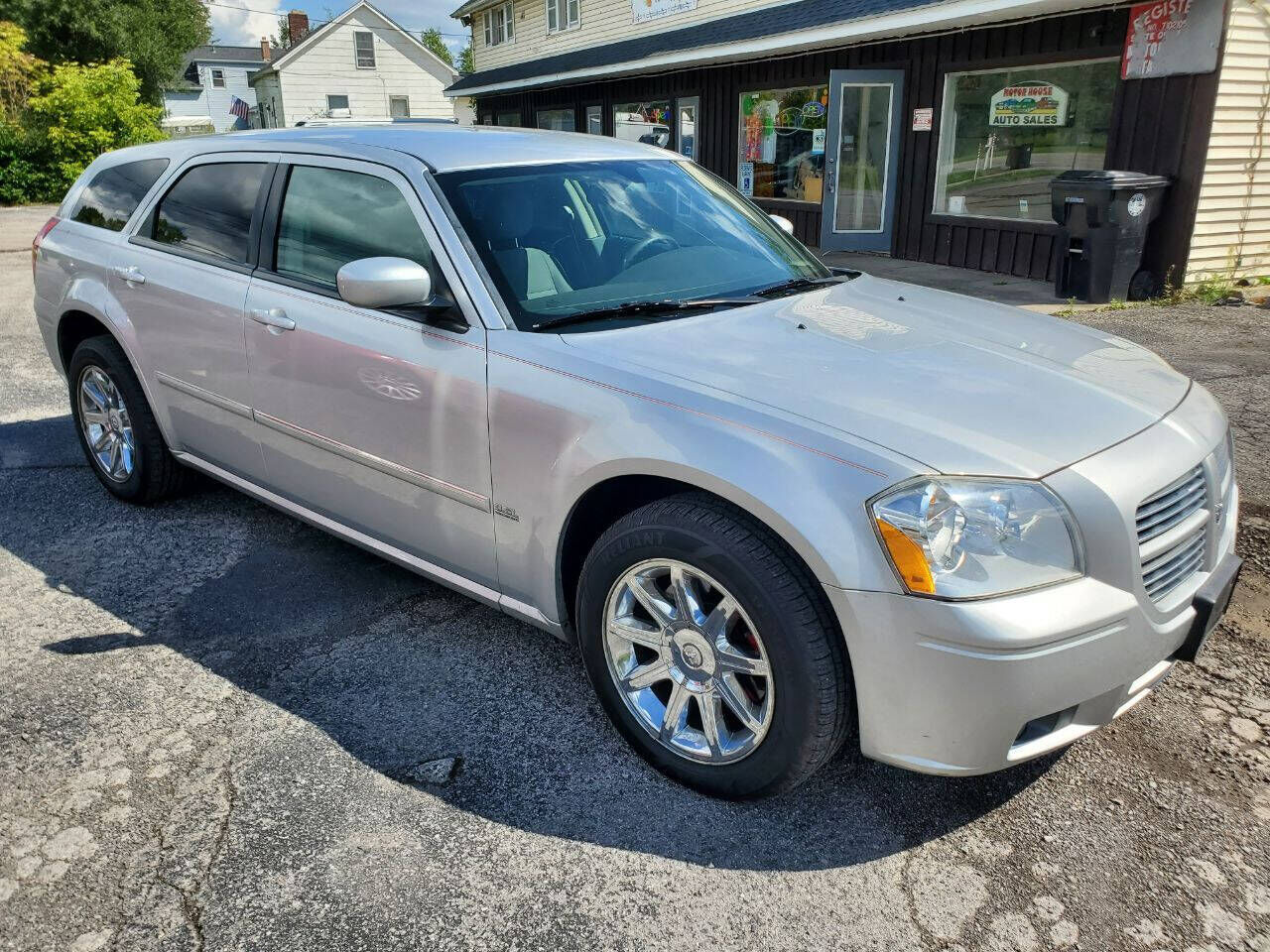 2005 DODGE Magnum
