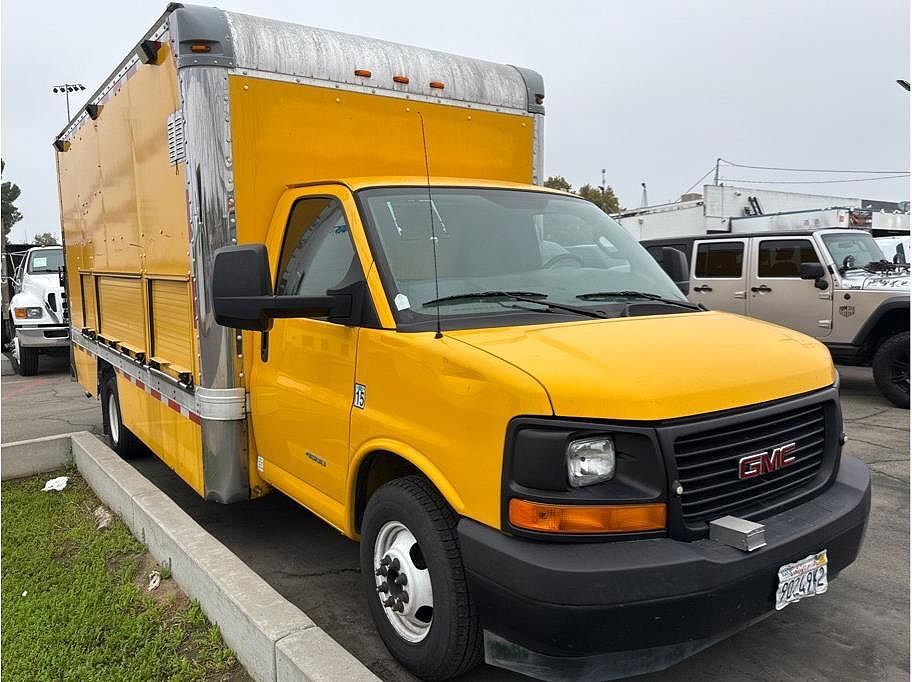 2017 GMC Savana