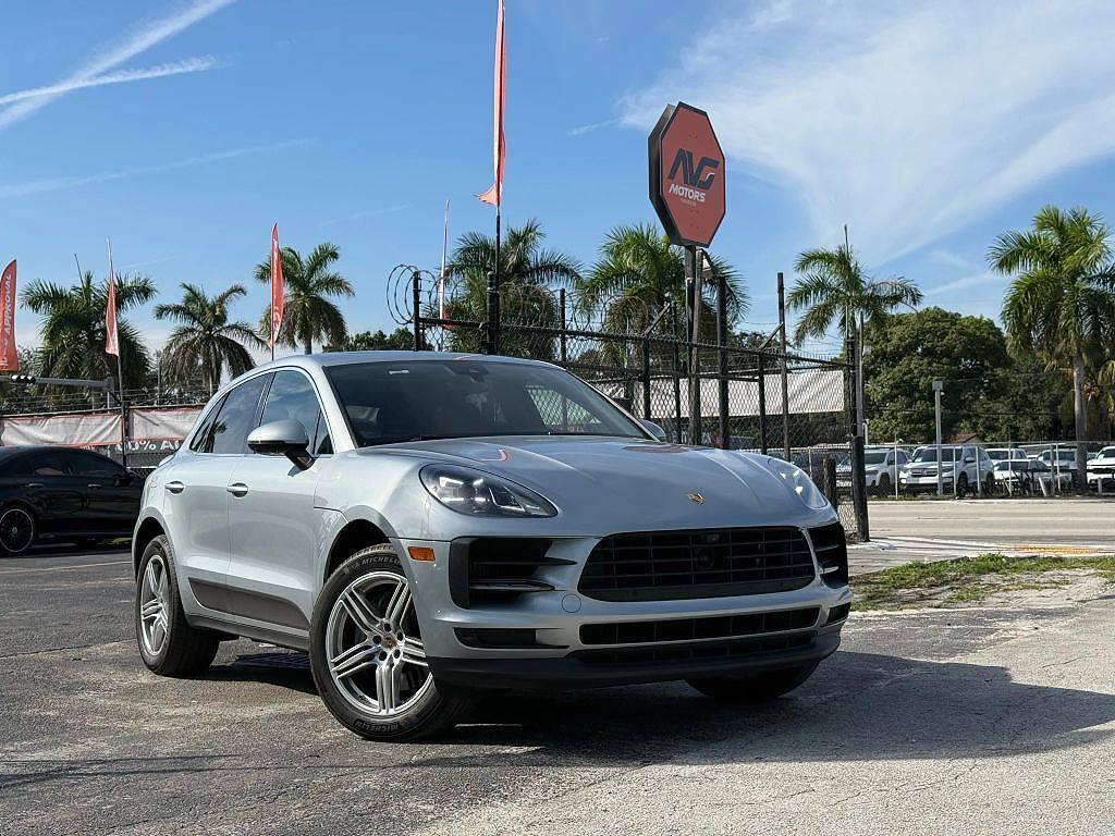2021 PORSCHE Macan