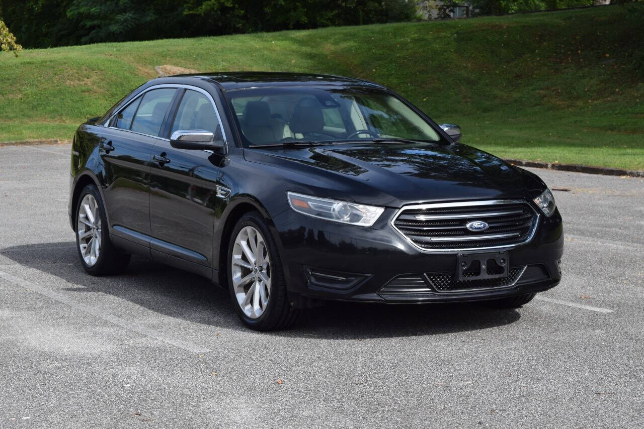 2014 FORD Taurus