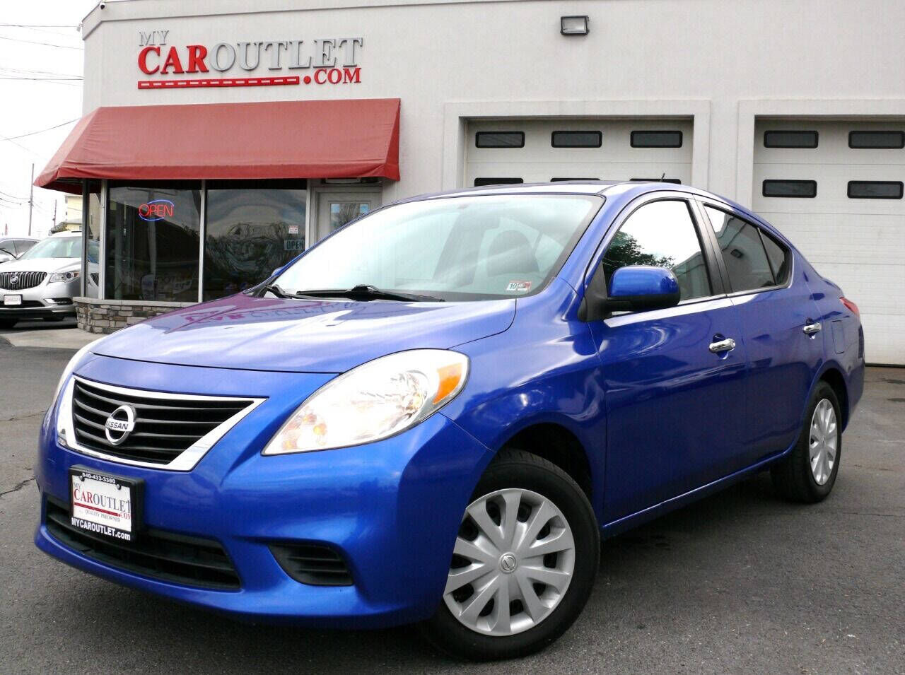 2012 NISSAN Versa
