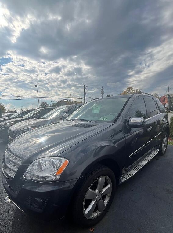 2010 MERCEDES-BENZ M-Class