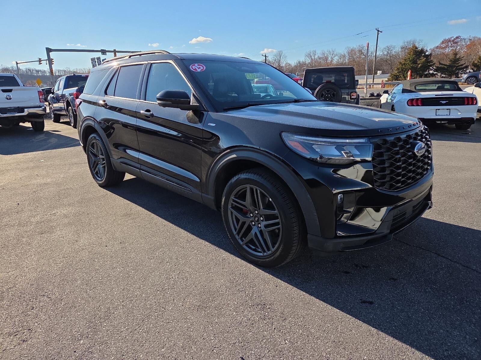 2025 FORD Explorer