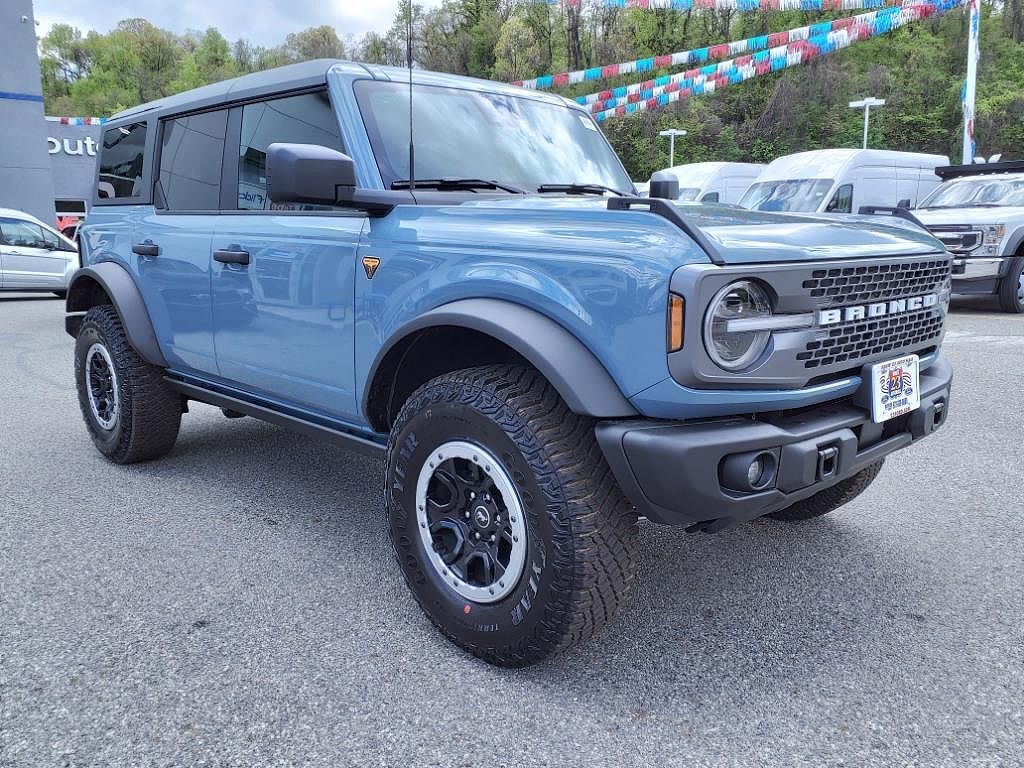 2023 FORD Bronco