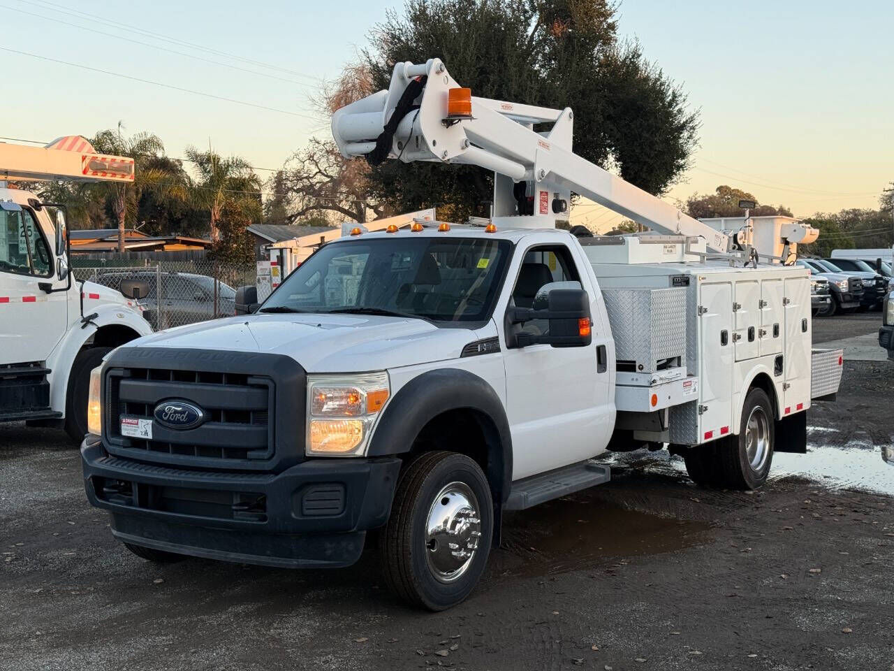 2012 FORD F-550