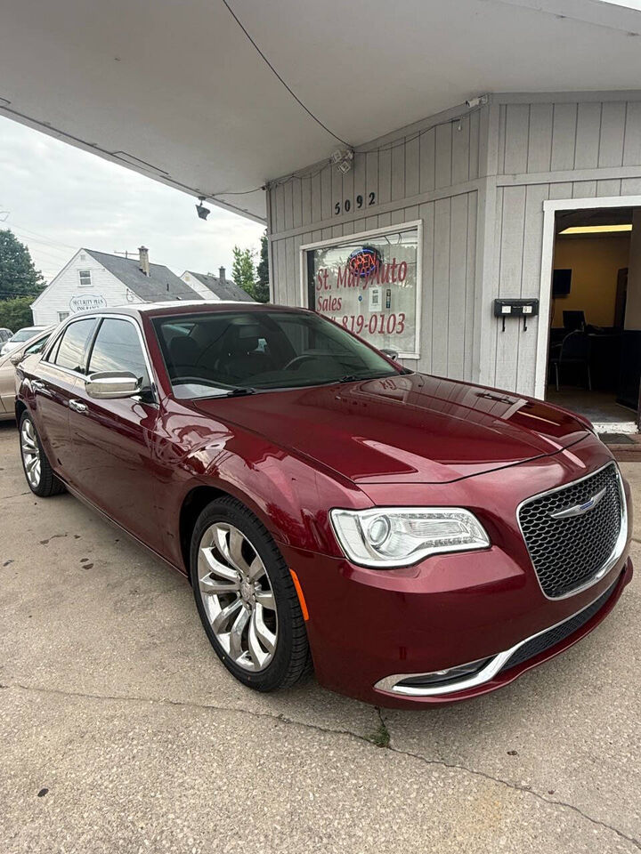 2019 CHRYSLER 300