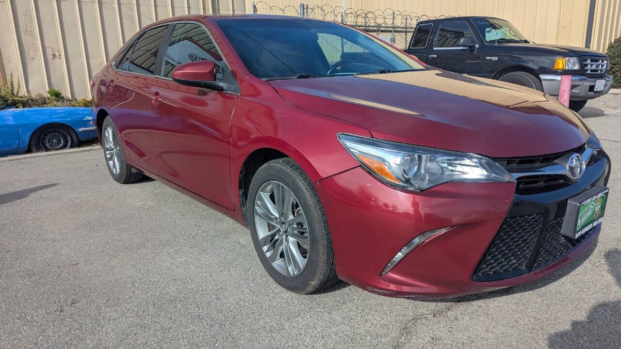2016 TOYOTA Camry
