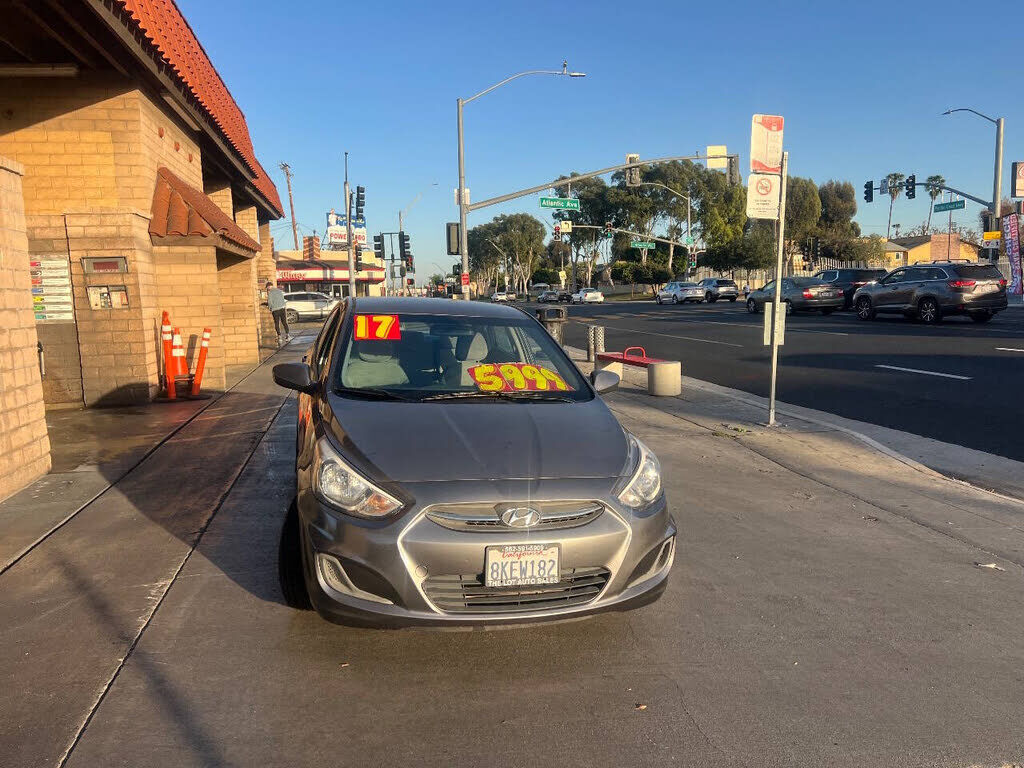 2017 HYUNDAI Accent