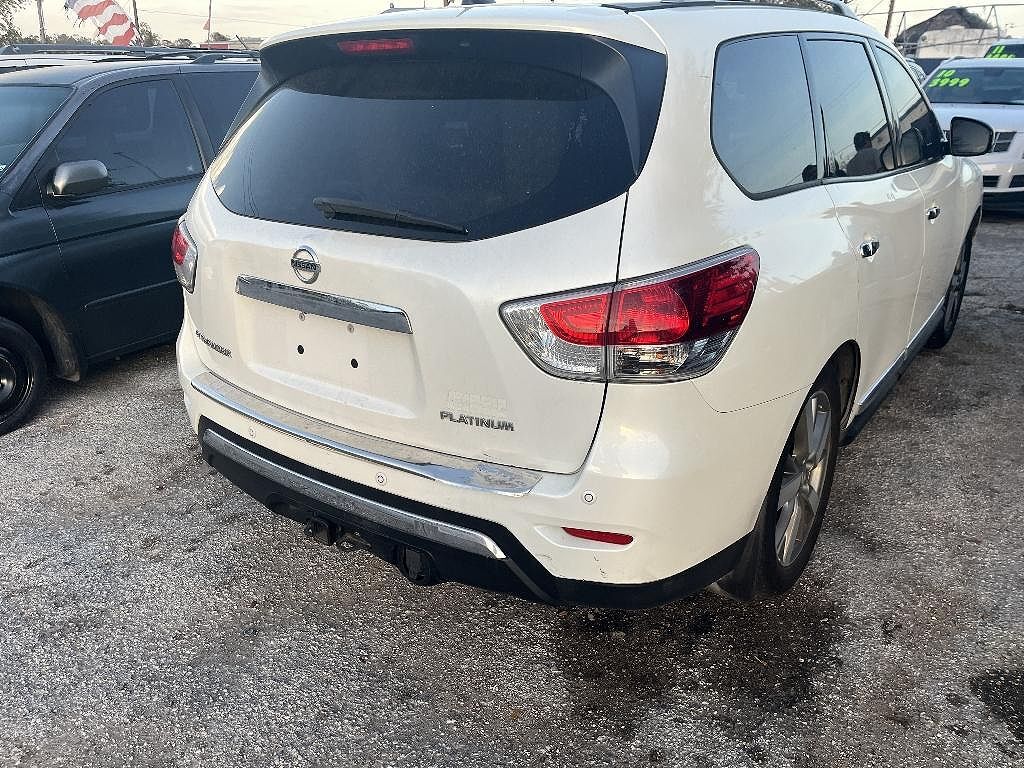 2015 NISSAN Pathfinder