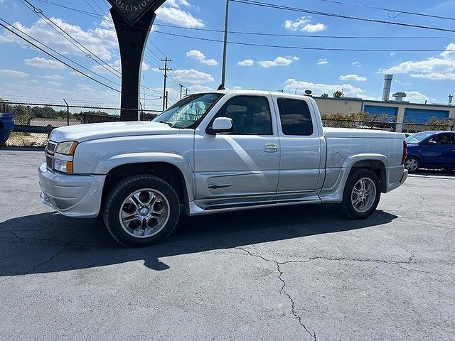 2006 CHEVROLET Silverado