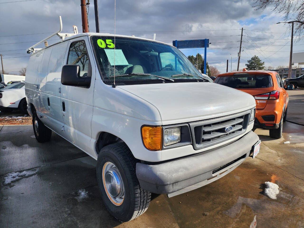 2005 FORD E-250