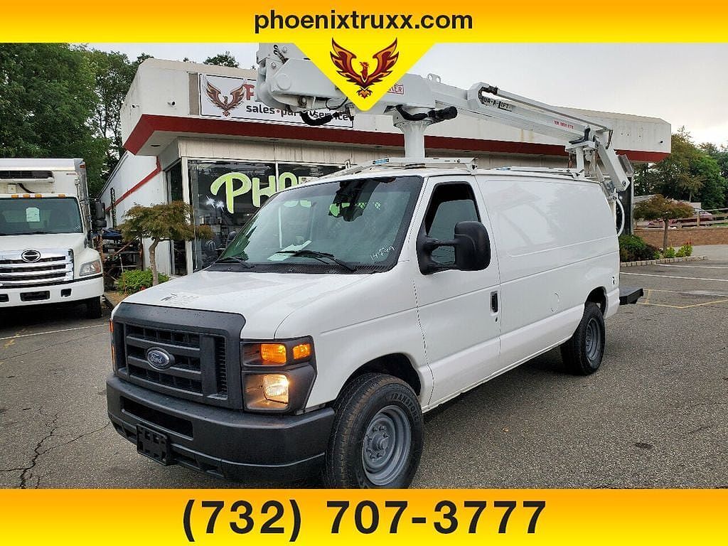 2009 FORD E-350