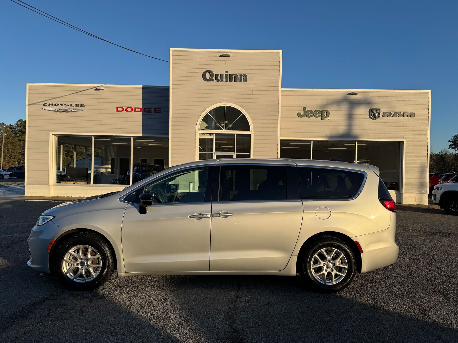 2024 CHRYSLER Pacifica