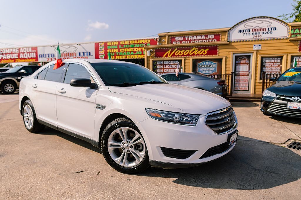 2016 FORD Taurus