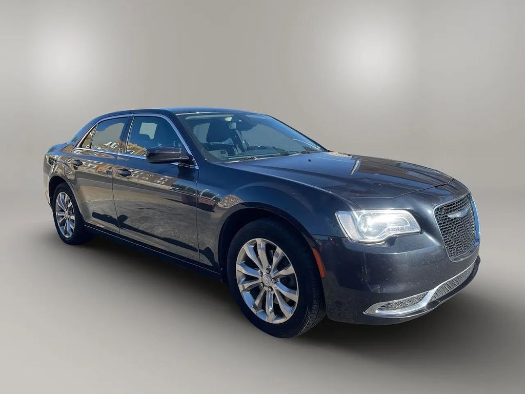 2018 CHRYSLER 300