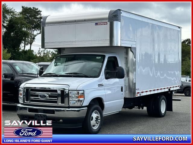 2025 FORD E-350
